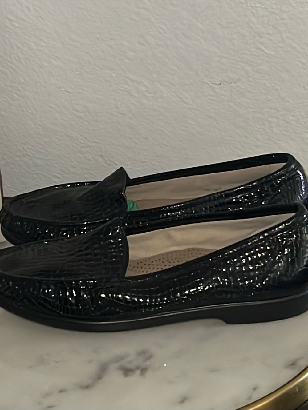 SAS simplify loafers black patent leather 9.5